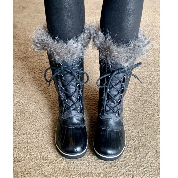 Sorel Winter Boots - Picture 4 of 6